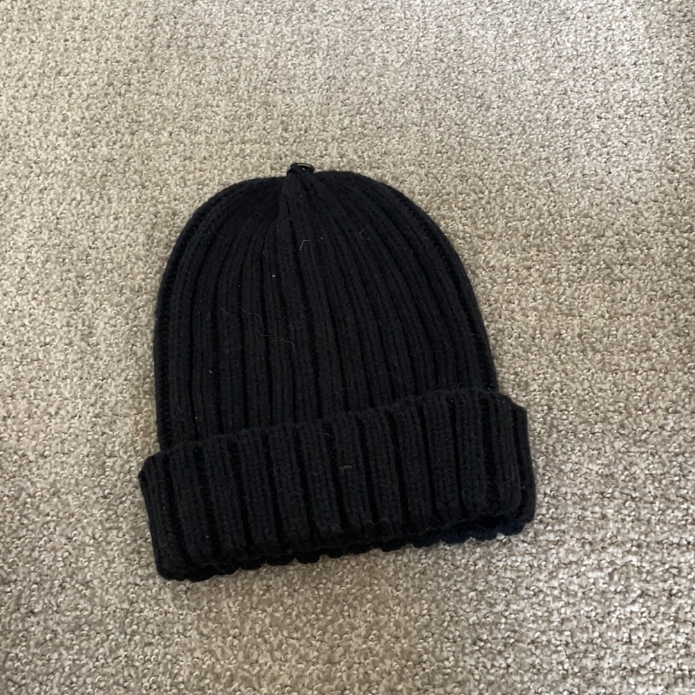 Black beanie